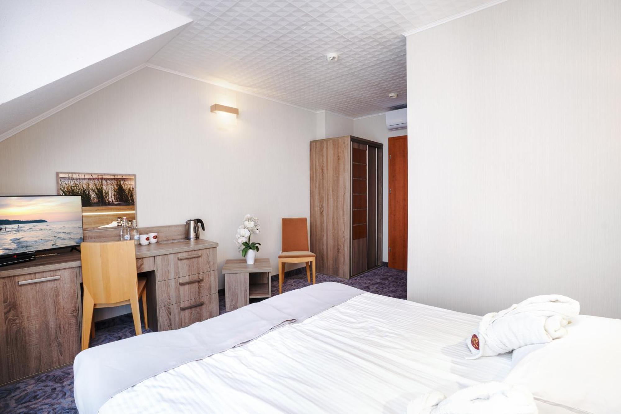 Hotel Spa Activia Jastrzębia Góra Buitenkant foto