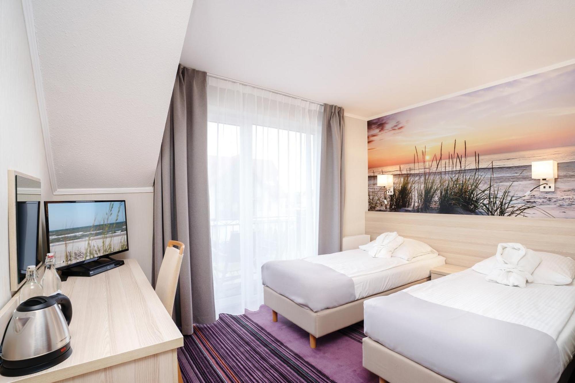 Hotel Spa Activia Jastrzębia Góra Buitenkant foto