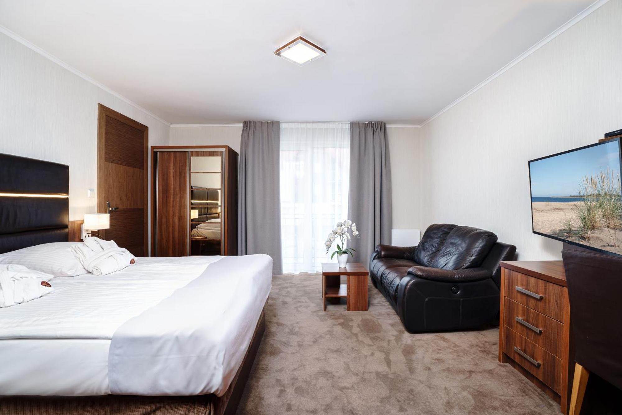 Hotel Spa Activia Jastrzębia Góra Buitenkant foto