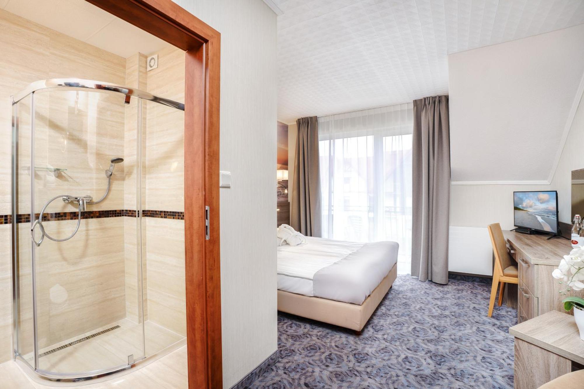 Hotel Spa Activia Jastrzębia Góra Buitenkant foto