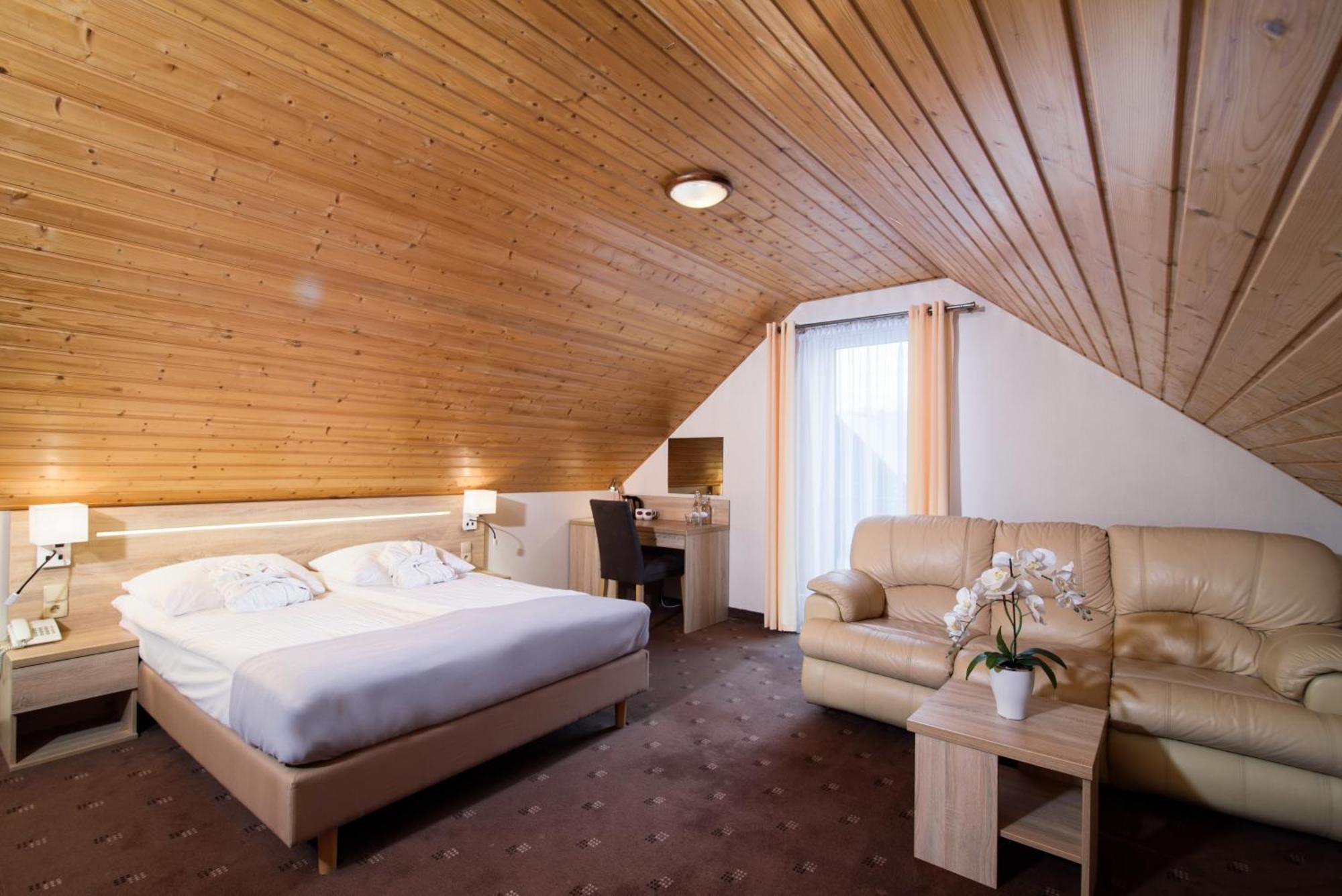 Hotel Spa Activia Jastrzębia Góra Buitenkant foto