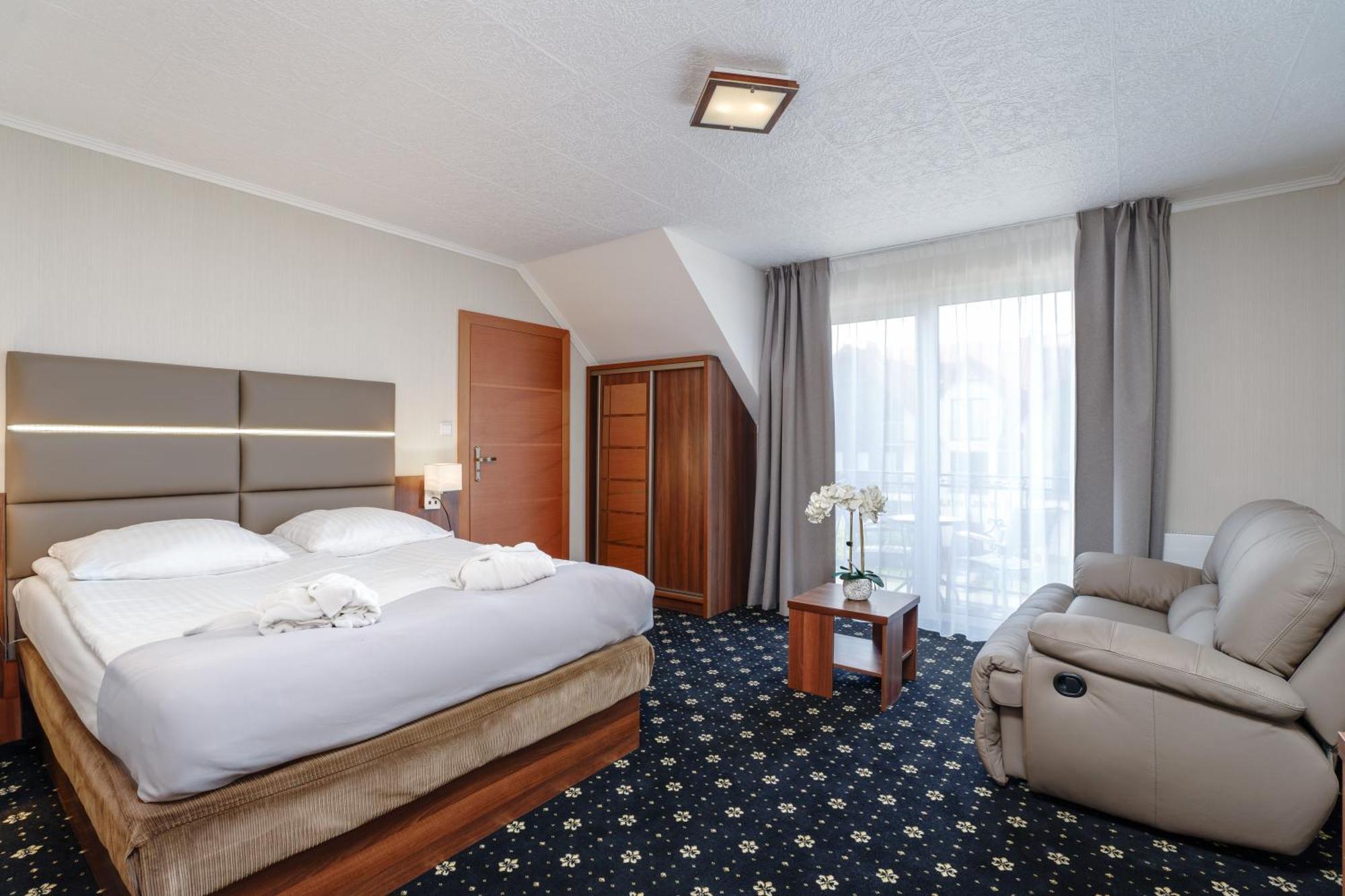 Hotel Spa Activia Jastrzębia Góra Buitenkant foto